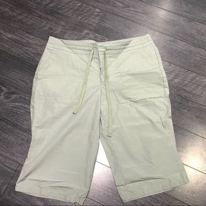 Dockers Olive Green Crops